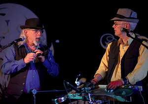 Mojo Medicine Show 2014